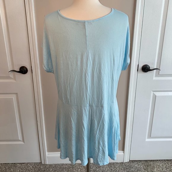 - Living Doll tunic peplum style top soft knit 1X EUC - Picture 2 of 3